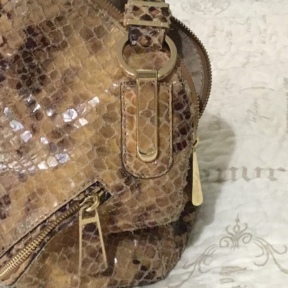 Handbag - Picture 3 of 5